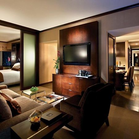 Vdara Hotel & Spa At Aria Las Vegas By Suiteness Exterior photo